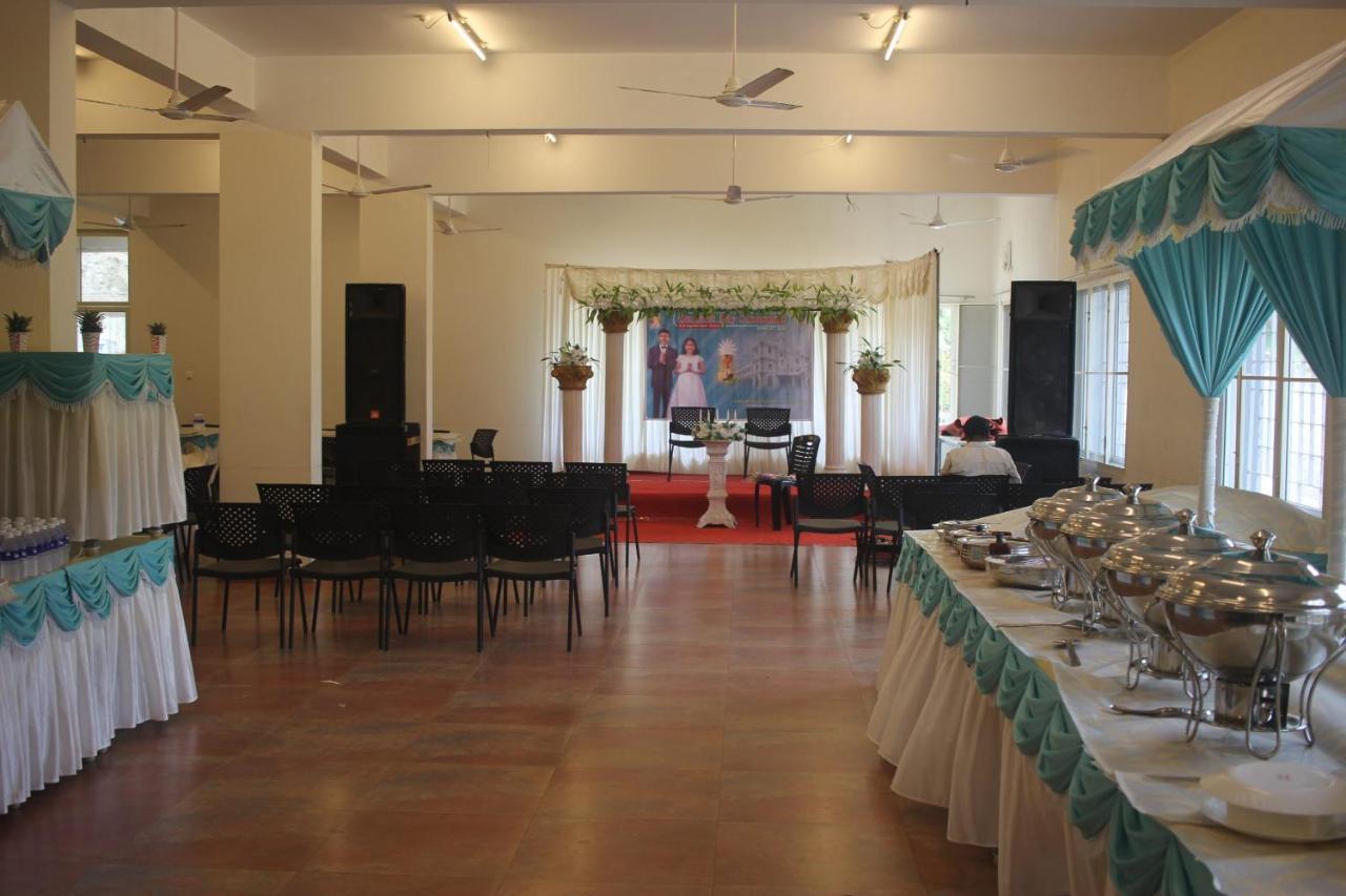 Hotel Angamaly Convention Centre Kochi Exteriér fotografie